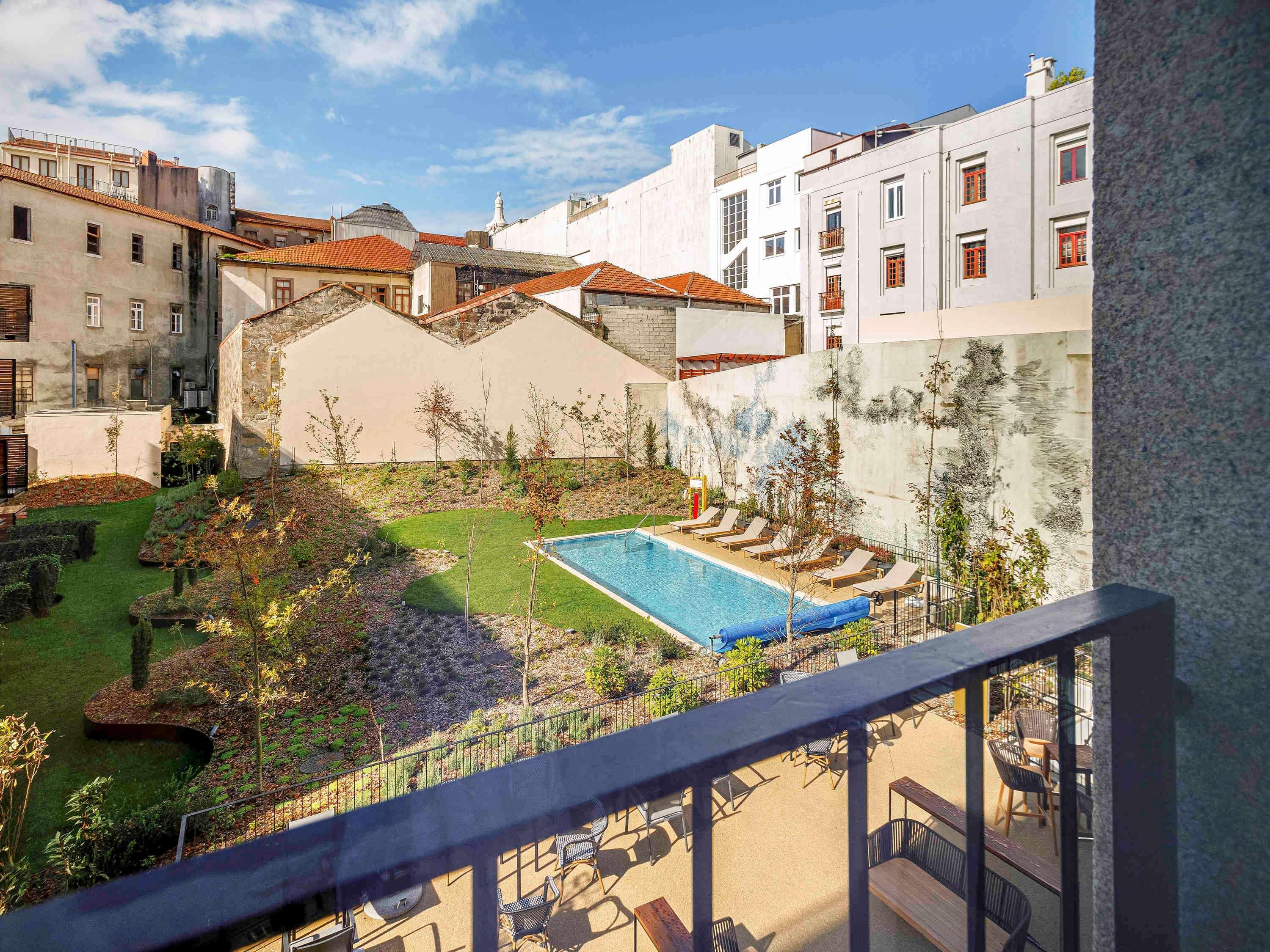 Mercure Porto Centro Aliados Bagian luar foto